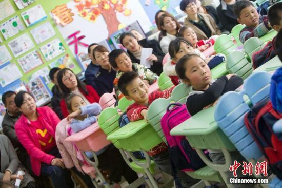 昆明教育部：正研究制订防治学生欺凌暴力的指导手册